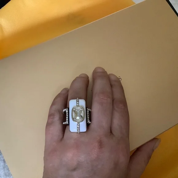 Heidi Daus New Century Crystal & Enamel Art Deco Ring  White Black SZ 10 - Picture 11 of 13